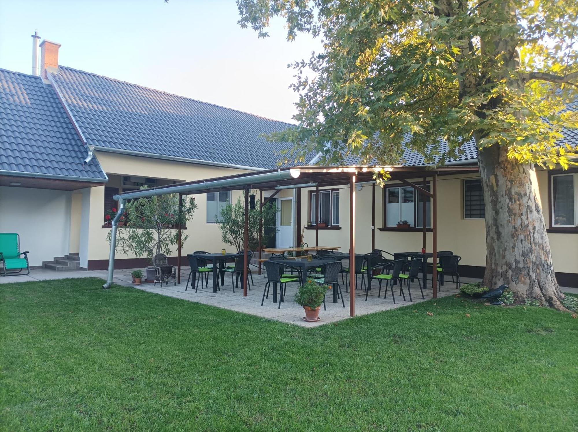 Tartos Szegfu Vendeghaz, Maganszallas Tazlar Exterior foto